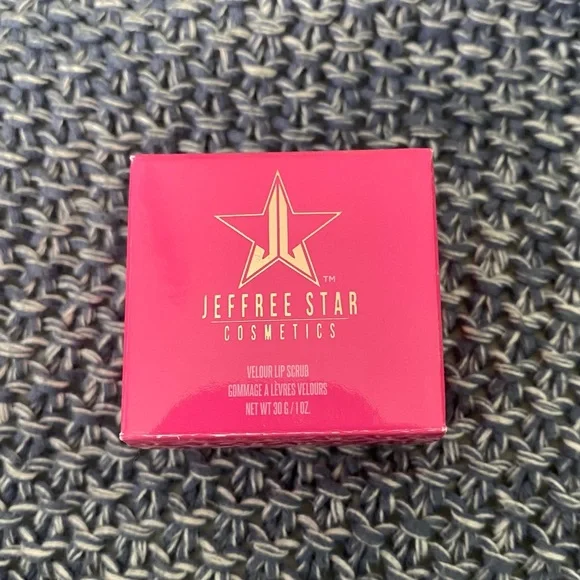 Jeffree Star Velour Lip Scrub - Picture 1 of 4